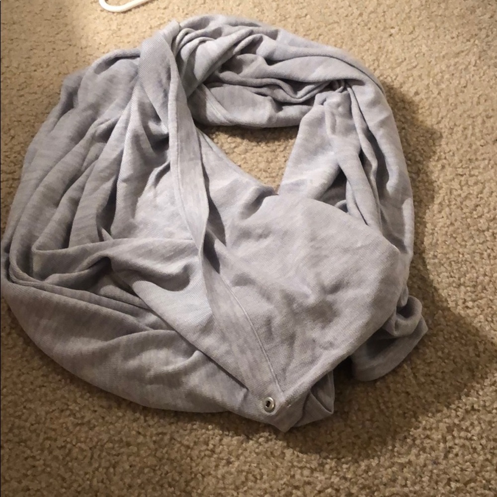 NWOT Lululemon scarf/wrap